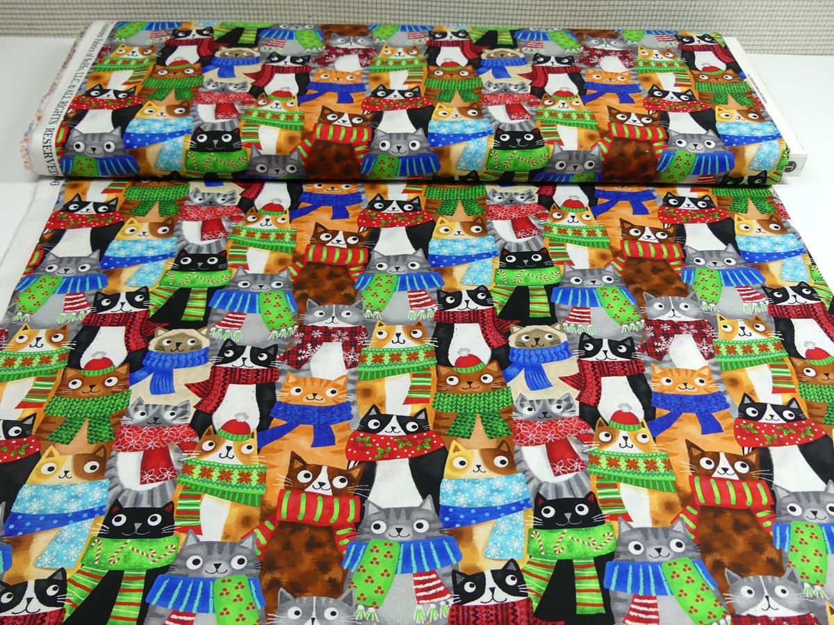 Patchworkstoff mit Katzen mit bunten Schals von Timeless Treasures